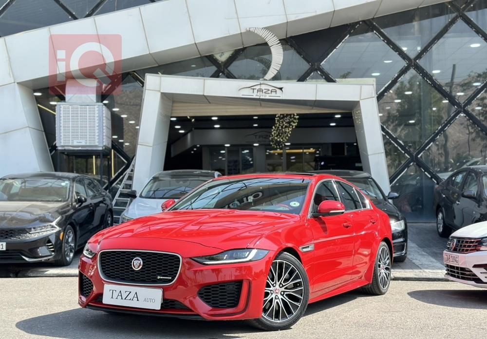 Jaguar XE